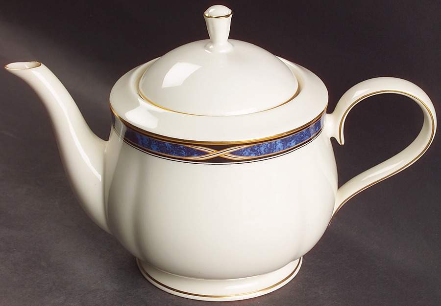 Mountain View Teapot & Lid by Lenox-1
