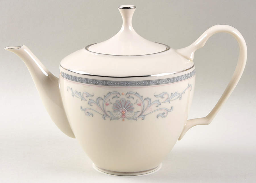 Mt. Vernon Teapot & Lid by Lenox-1