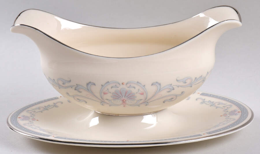 Mt. Vernon Gravy Boat with Attached Underplate by Lenox-1