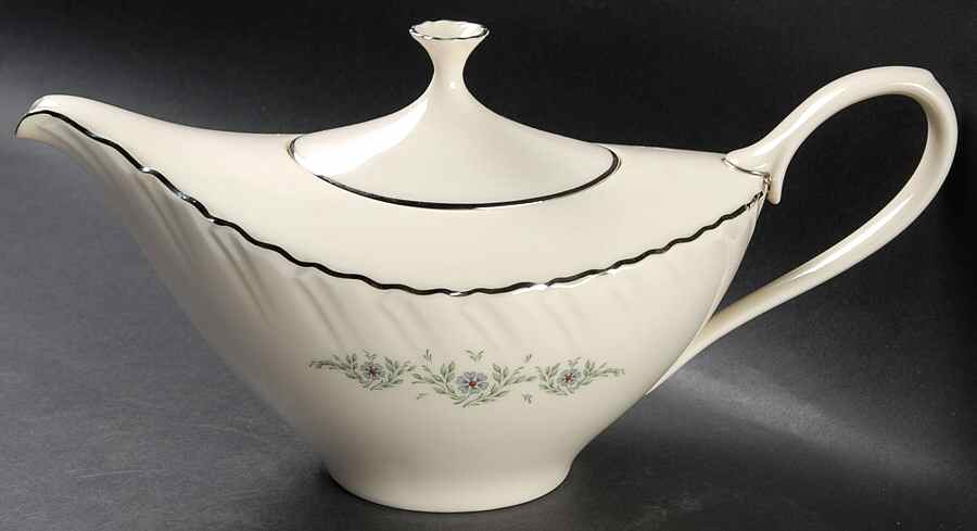Musette Teapot & Lid by Lenox-1
