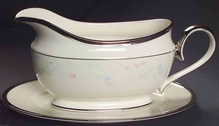 Nicole Gravy Boat & Underplate by Lenox-1