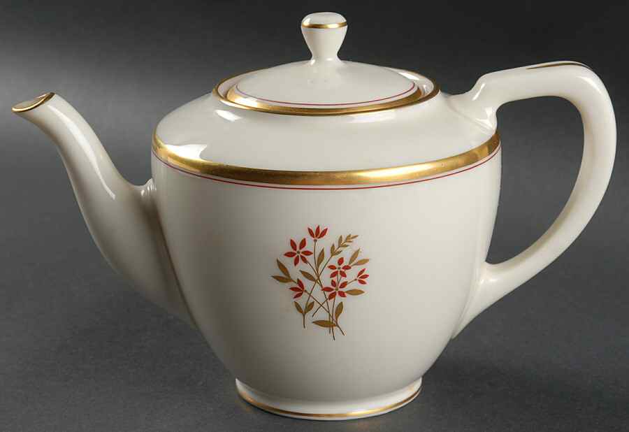 Nydia Teapot & Lid by Lenox-1
