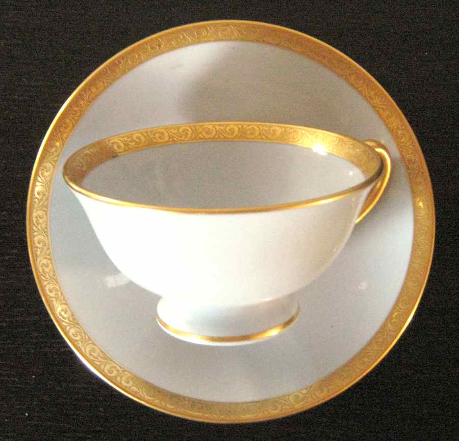 O14 Footed Cup & Saucer Set by Lenox-1
