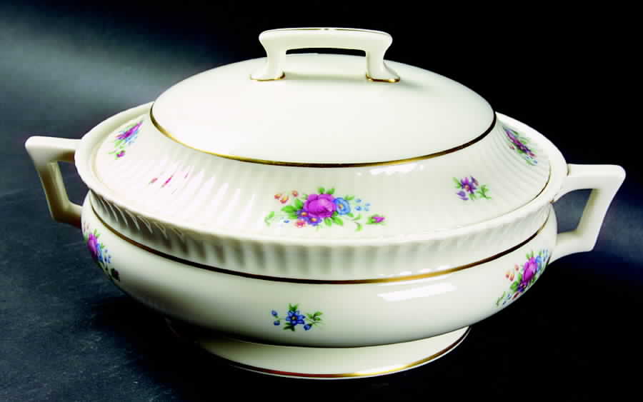 Pavlova Round Covered Vegetable by Lenox-1