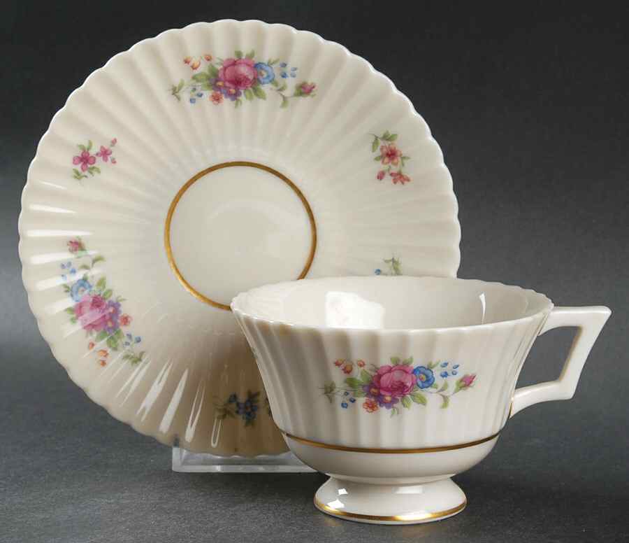 Pavlova Footed Cup & Saucer Set by Lenox-1