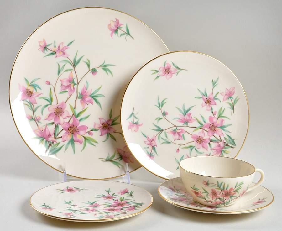 Peachtree 5 Piece Place Setting by Lenox-1