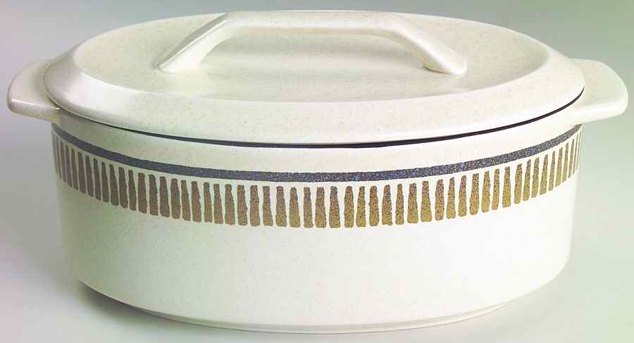 Percussion (Trim On Edge) 2.5 Quart Oval Covered Casserole by Lenox-1