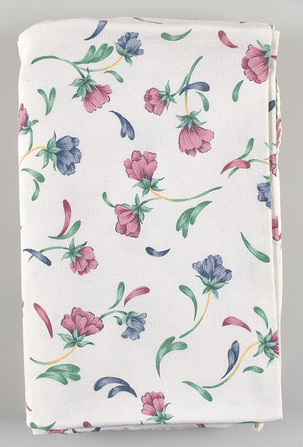 Poppies On Blue 60" X 74" Oval Tablecloth by Lenox-1