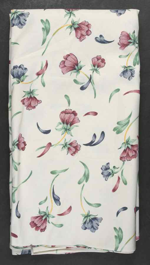 Poppies On Blue 70" Round Tablecloth by Lenox-1