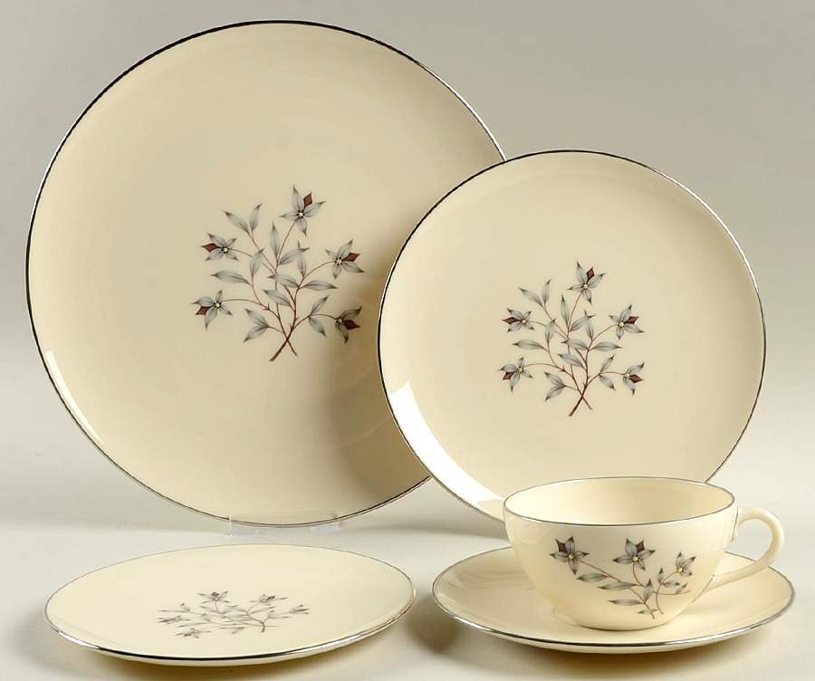 Princess 40 Piece Estate Set by Lenox-1