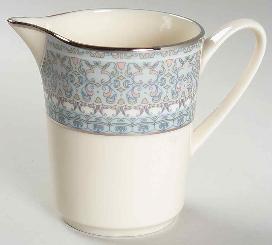 Projection Creamer by Lenox-1