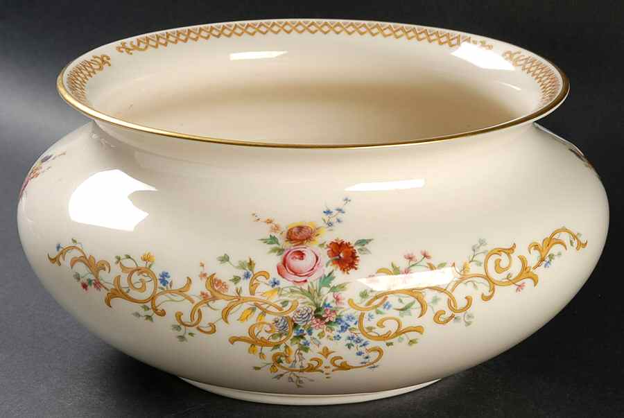 Queen's Garden Centerpiece by Lenox-1
