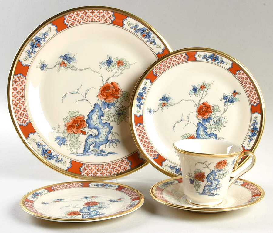 Red Lacquer 5 Piece Place Setting by Lenox-1