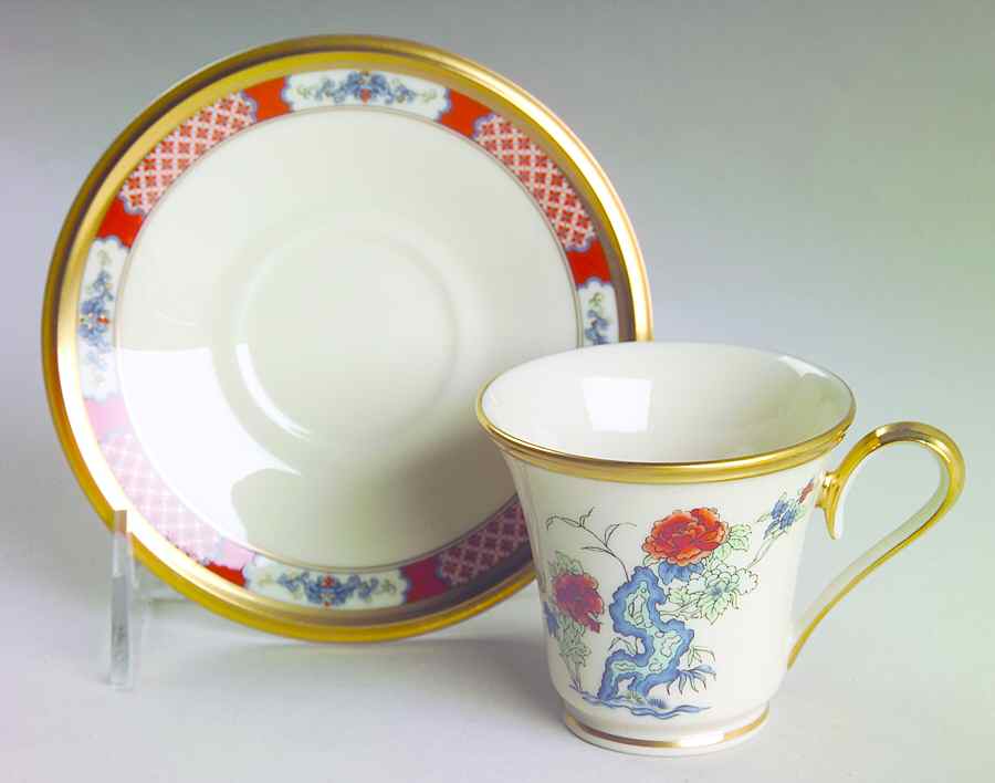 Red Lacquer Footed Demitasse Cup & Saucer Set by Lenox-1