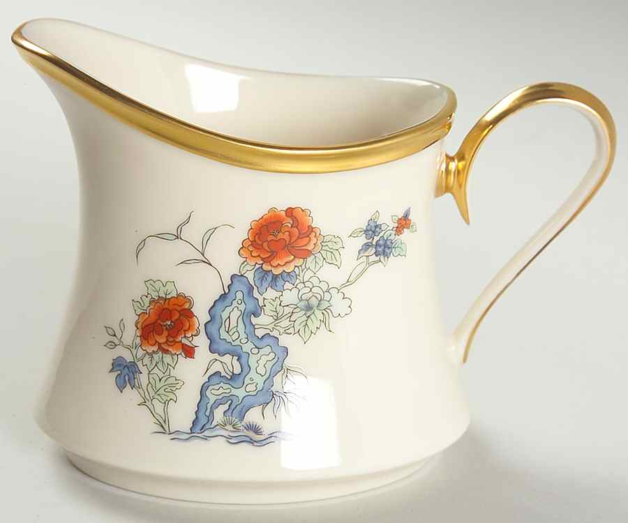 Red Lacquer Creamer by Lenox-1