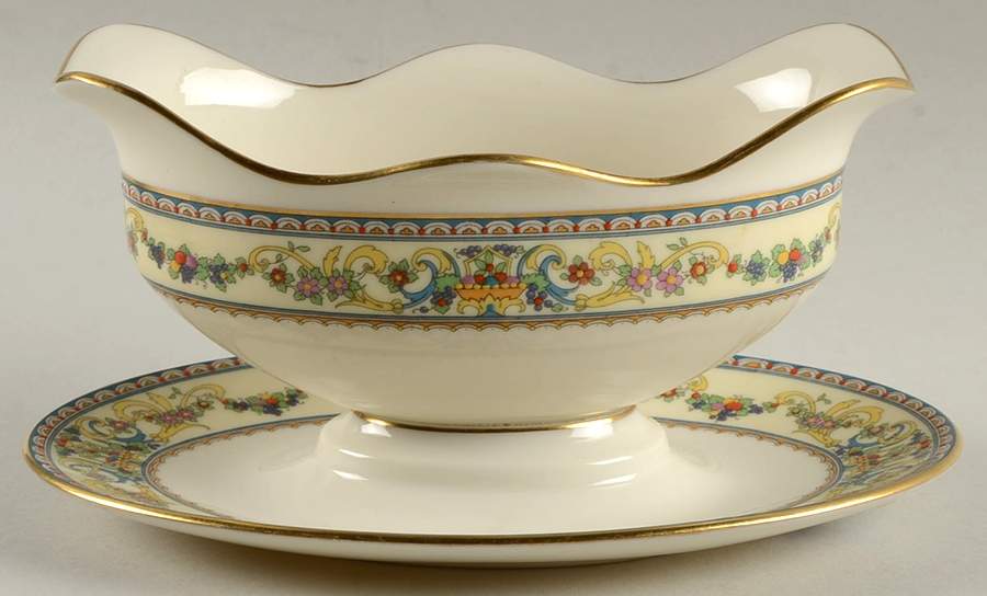 Renaissance Gravy Boat with Attached Underplate by Lenox-1