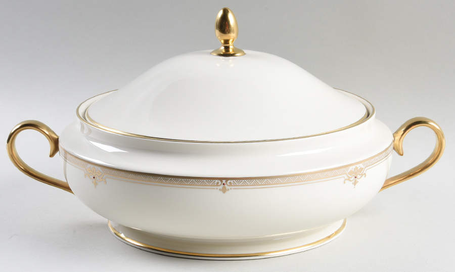 Republic 99 Shape Round Covered Vegetable by Lenox-1