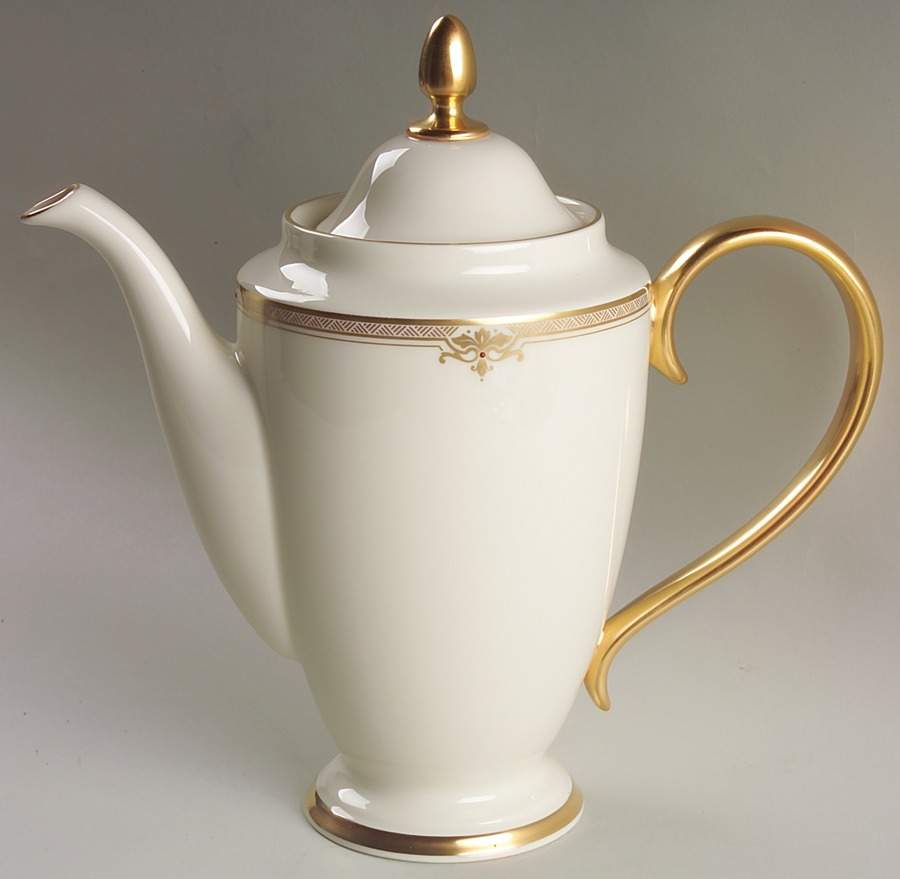 Republic 1999 Shape Coffee Pot & Lid by Lenox-1