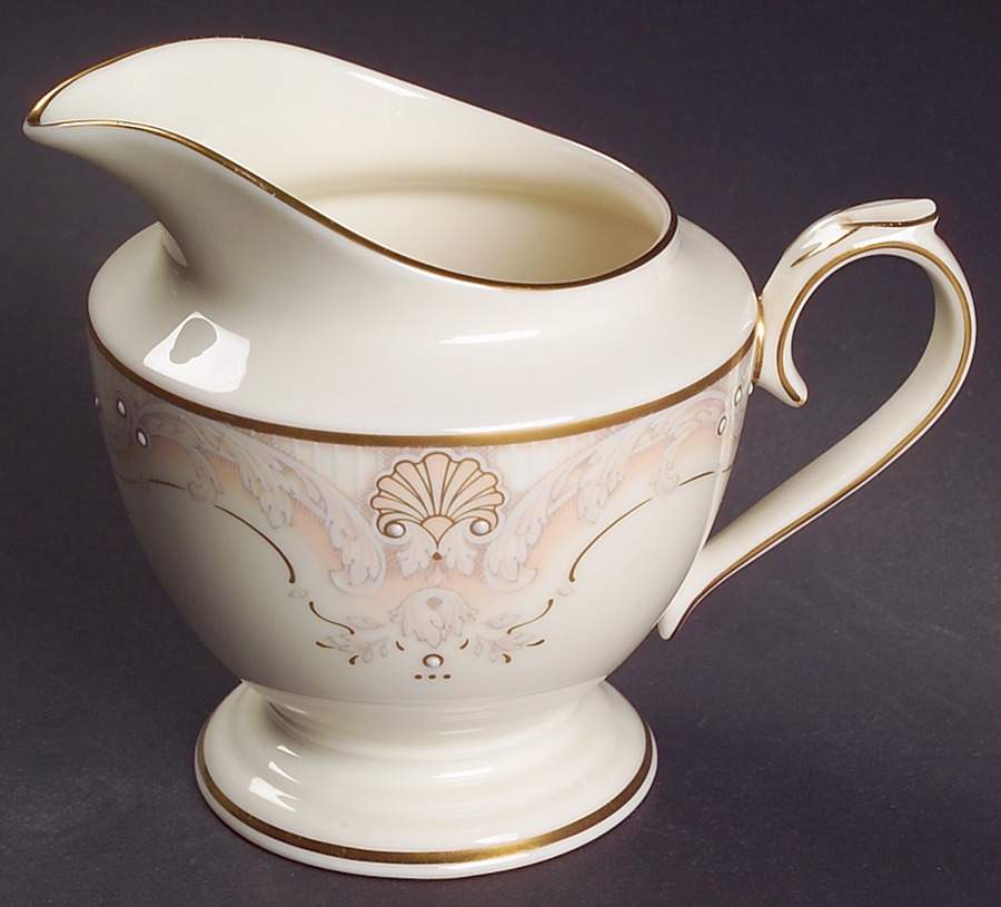Richelieu Court Creamer by Lenox-1