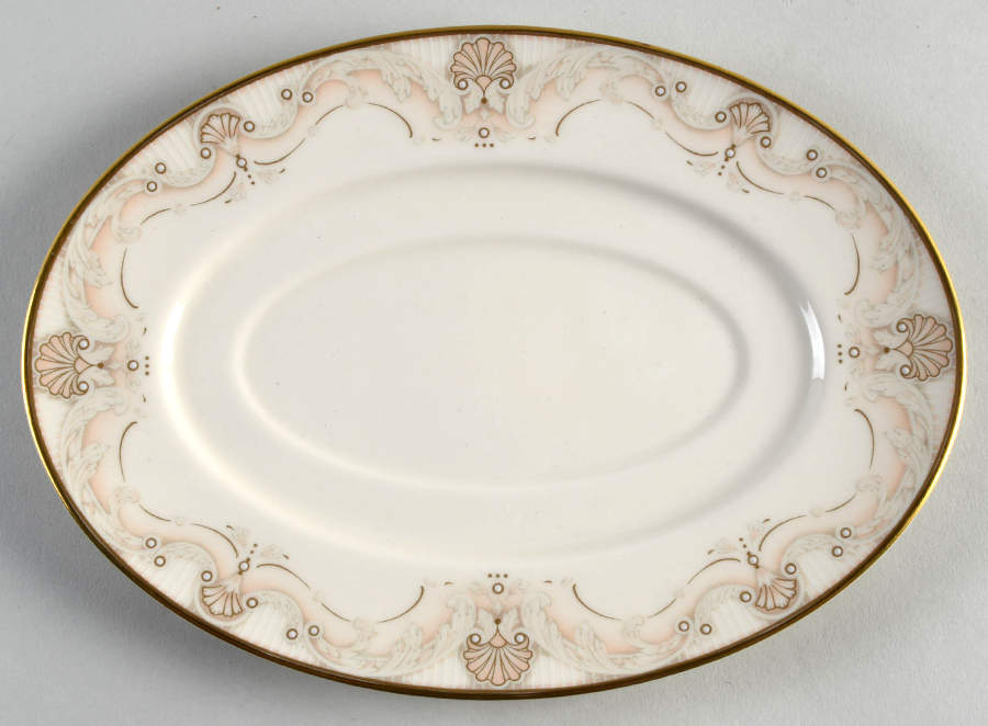 Richelieu Court Underplate for Gravy Boat by Lenox-1