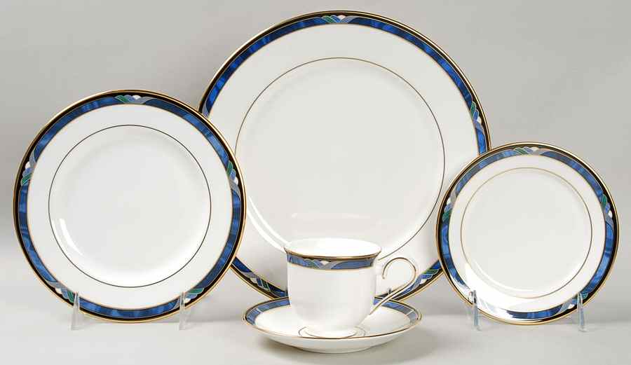 Royal Kelly 5 Piece Place Setting by Lenox-1