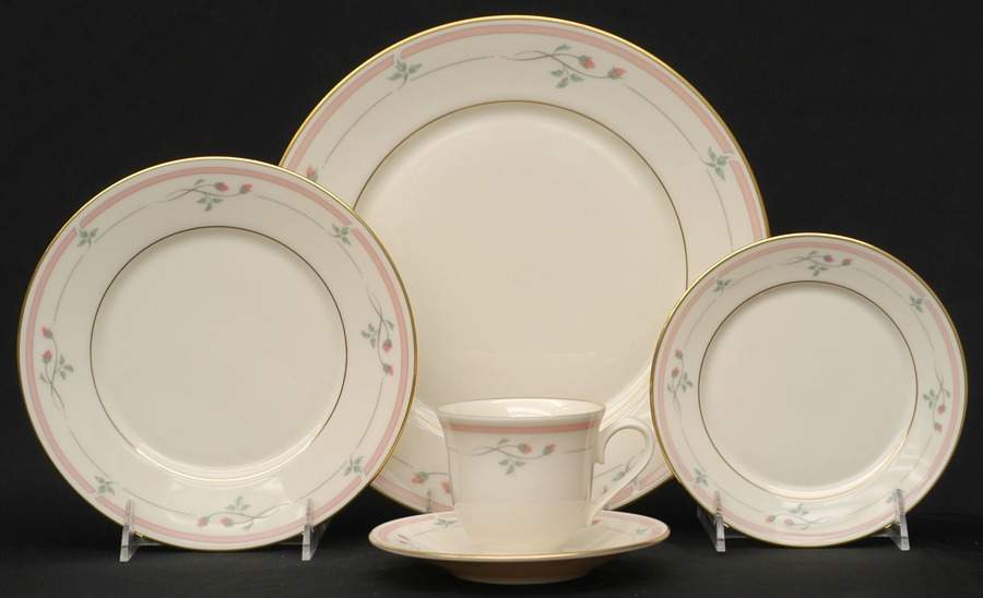 Rose Manor Pink 40 Piece Estate Set by Lenox-1