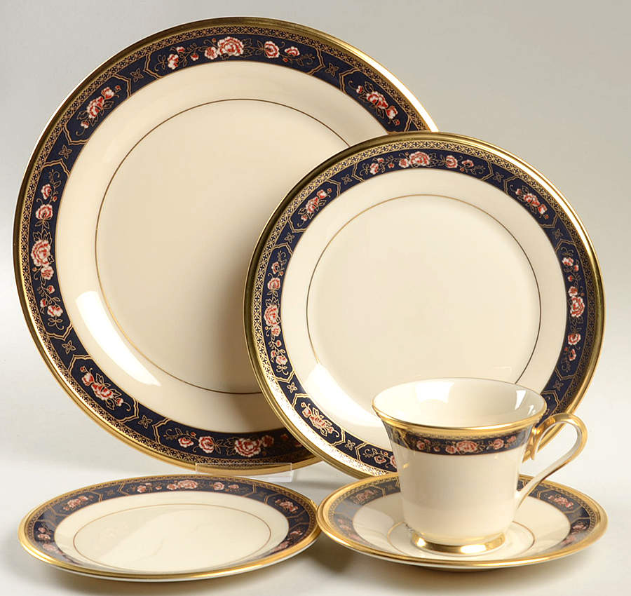 Royal Peony 5 Piece Place Setting by Lenox-1