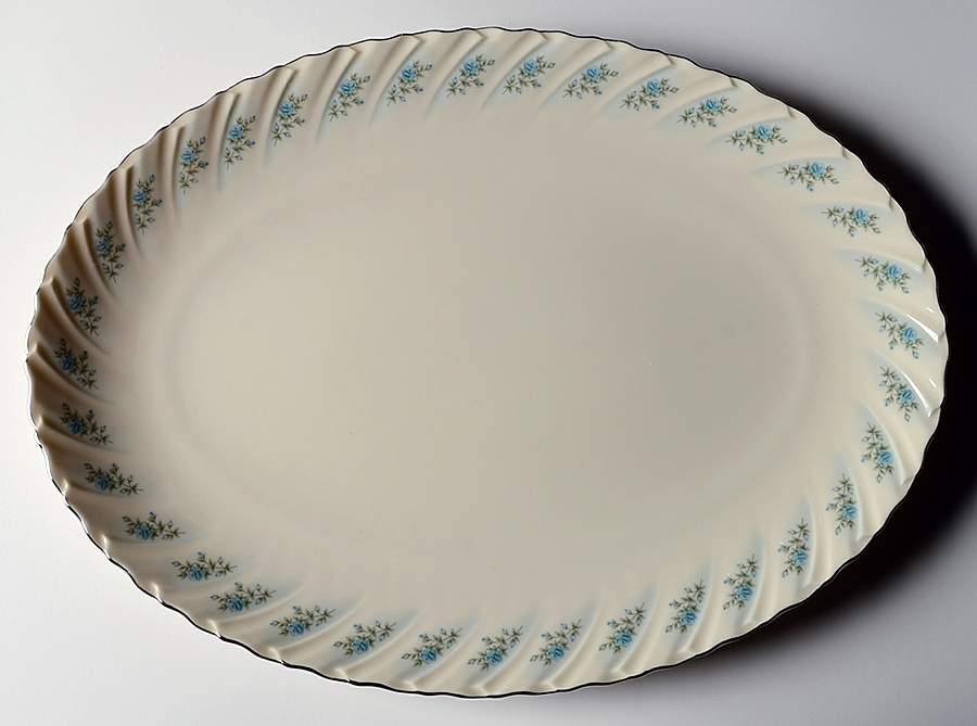 Rosedale 17" Oval Serving Platter by Lenox-1