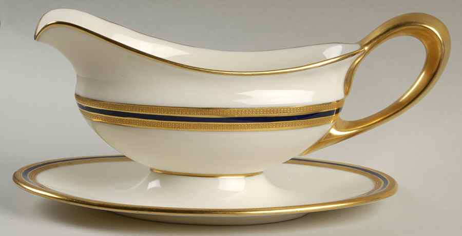 S4b Gravy Boat with Attached Underplate by Lenox-1
