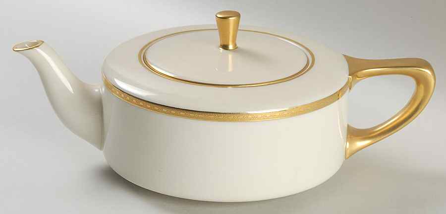 S8 Teapot & Lid by Lenox-1