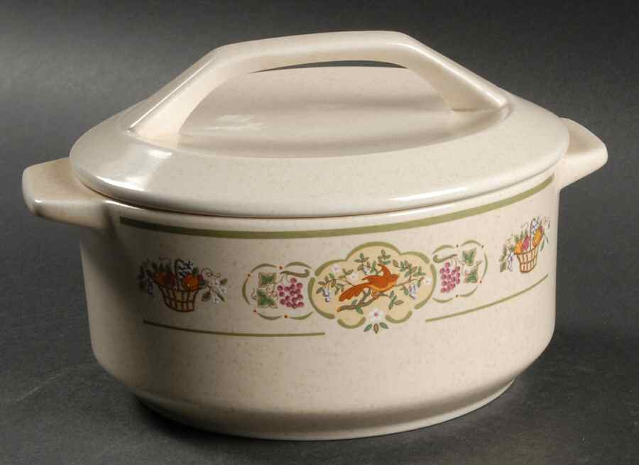 Sampler 1.25 Qt Round Covered Casserole by Lenox-1