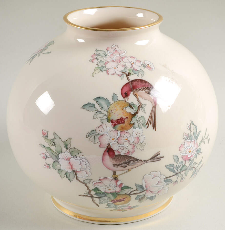 Serenade 7" Vase by Lenox-1