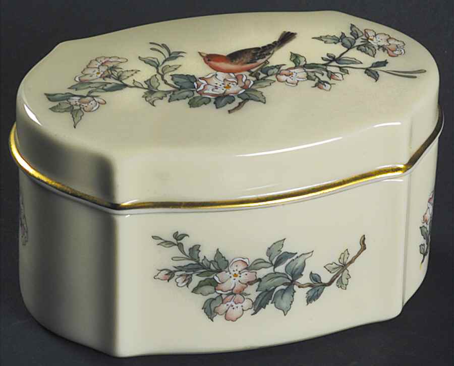Serenade Trinket Box & Lid by Lenox-1