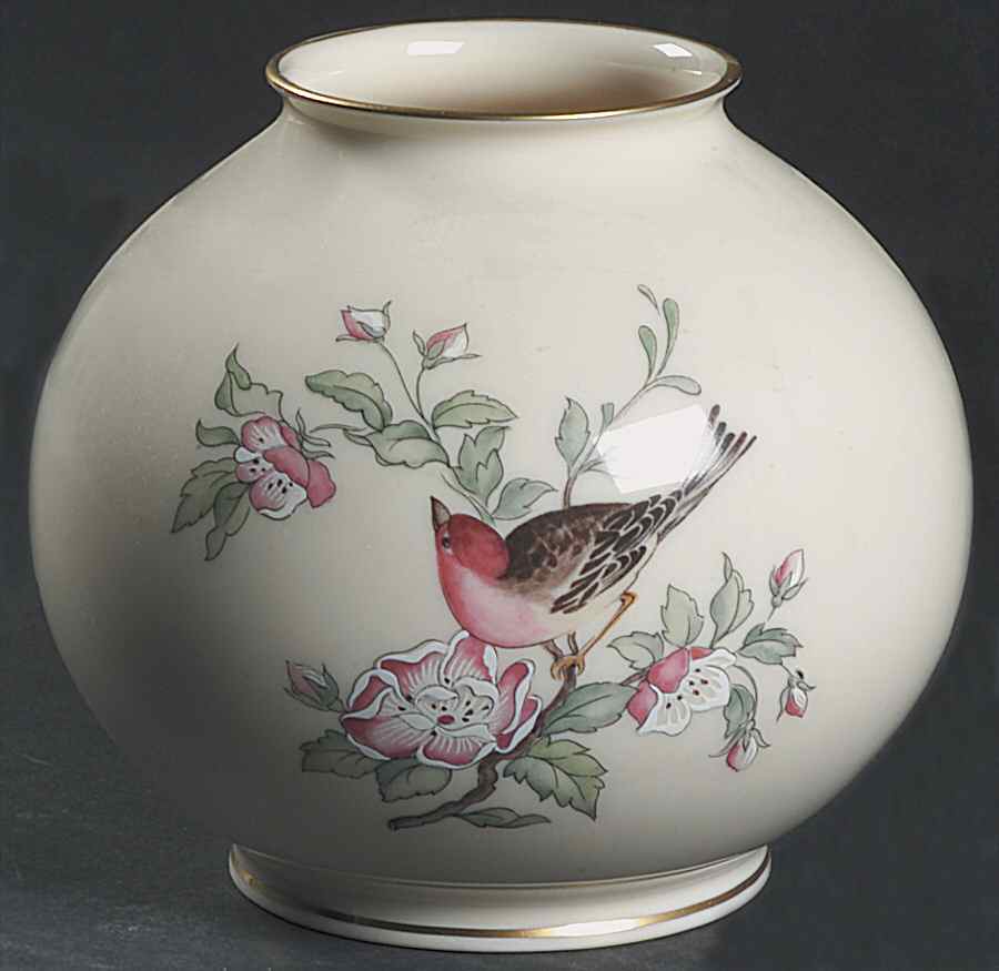 Serenade 4" Vase by Lenox-1