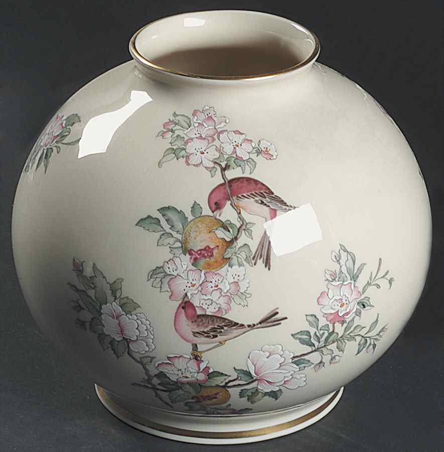 Serenade 7" Vase by Lenox-1