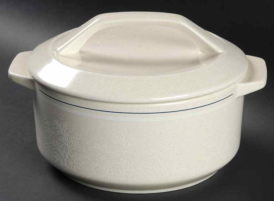 Silhouette 1.25 Qt Round Covered Casserole by Lenox-1