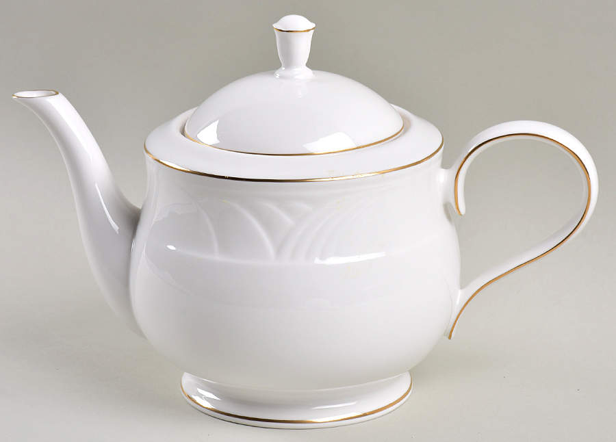 Snowdrift Gold Teapot & Lid by Lenox-1