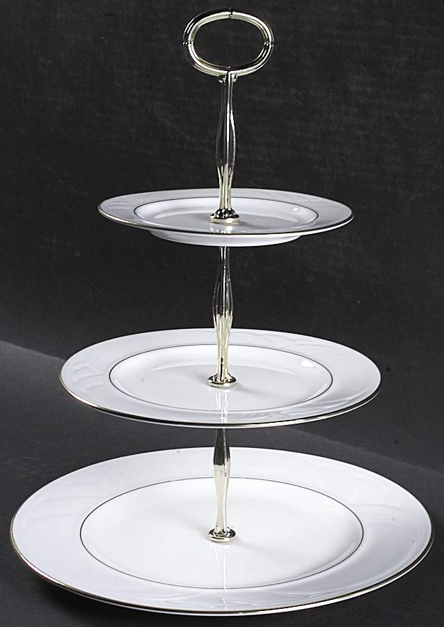 Snowdrift Gold 13 7/8"-14 1/4" 3-Tiered Serving Tray(DP,SP,BB) HC by Lenox-1
