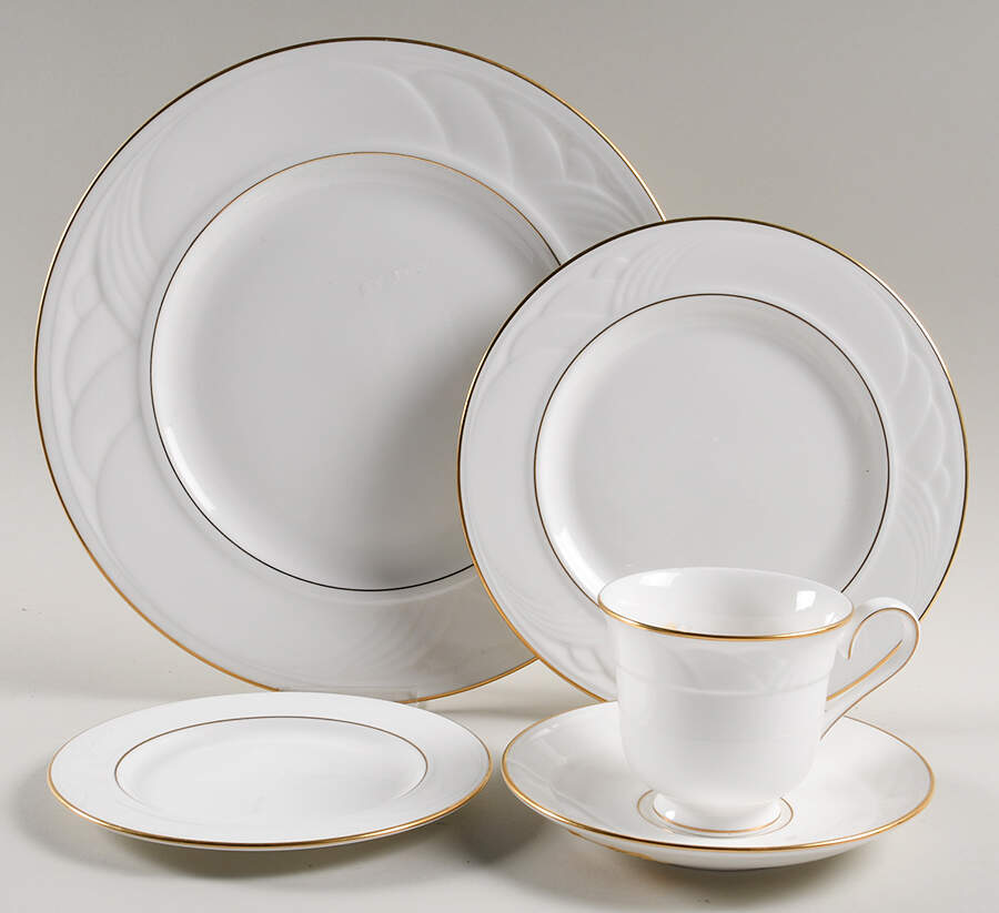 Snowdrift Gold 5 Piece Place Setting by Lenox-1