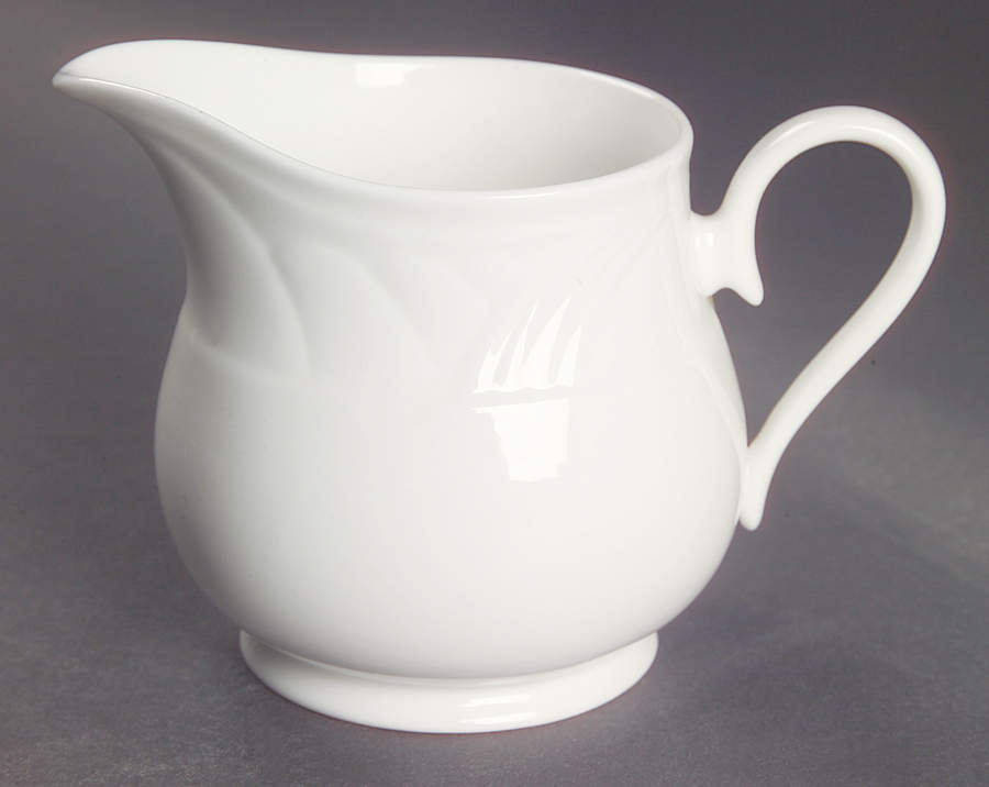 Snowdrift Creamer by Lenox-1