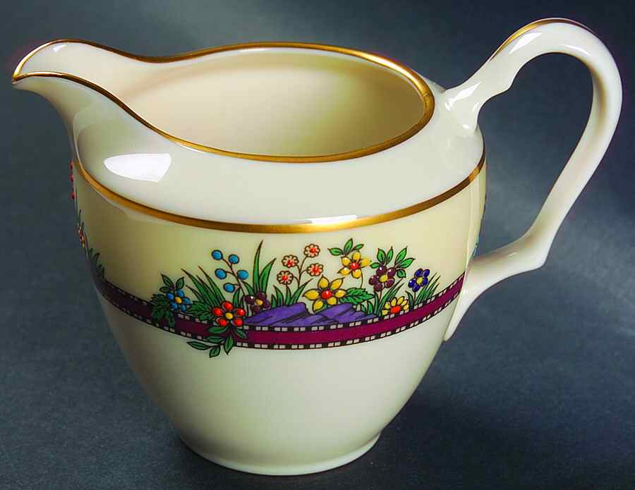 Southern Gardens Creamer by Lenox-1
