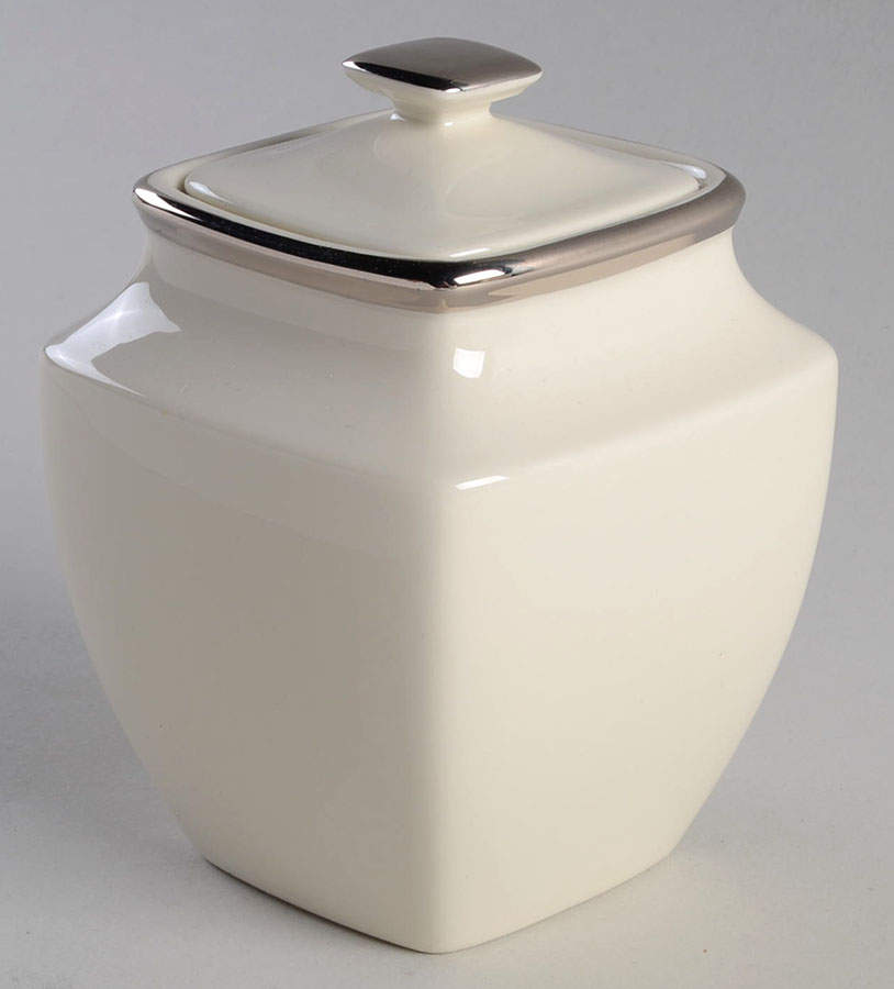 Solitaire Square Sugar Bowl & Lid by Lenox-1