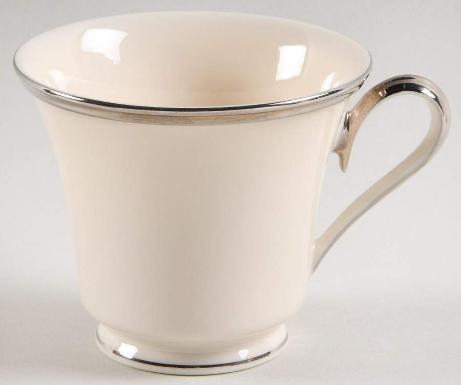 Solitaire Footed Cup by Lenox-1
