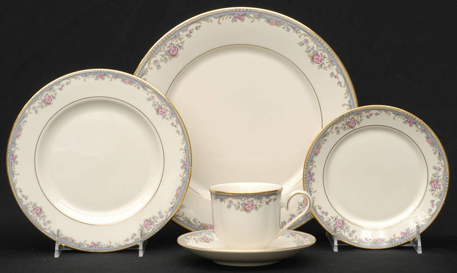 Southern Vista 40 Piece Estate Set by Lenox-1