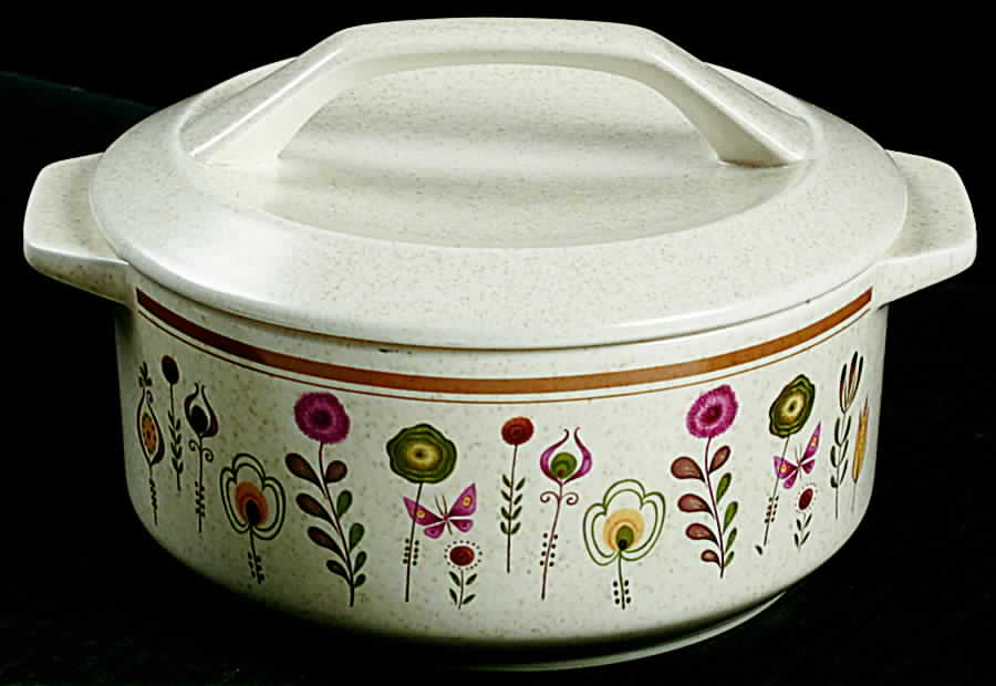 Sprite 1.25 Qt Round Covered Casserole by Lenox-1