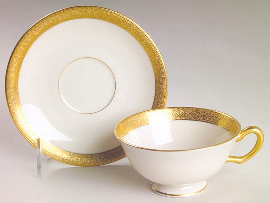 Stanford Footed Cup & Saucer Set by Lenox-1