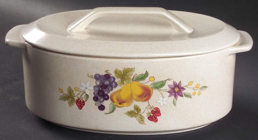Summer Harvest 2.5 Quart Oval Covered Casserole by Lenox-1