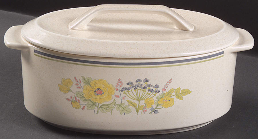 Summer Spice 2.5 Quart Oval Covered Casserole by Lenox-1