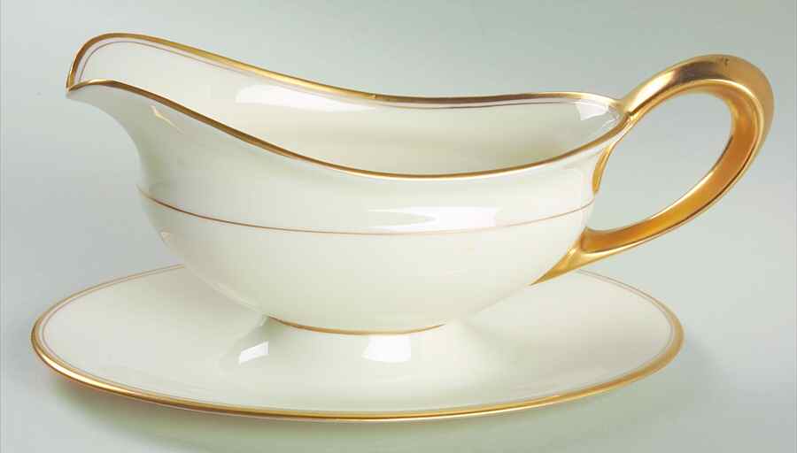T17 Gravy Boat with Attached Underplate by Lenox-1