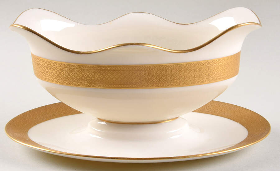 T4 Gravy Boat with Attached Underplate by Lenox-1